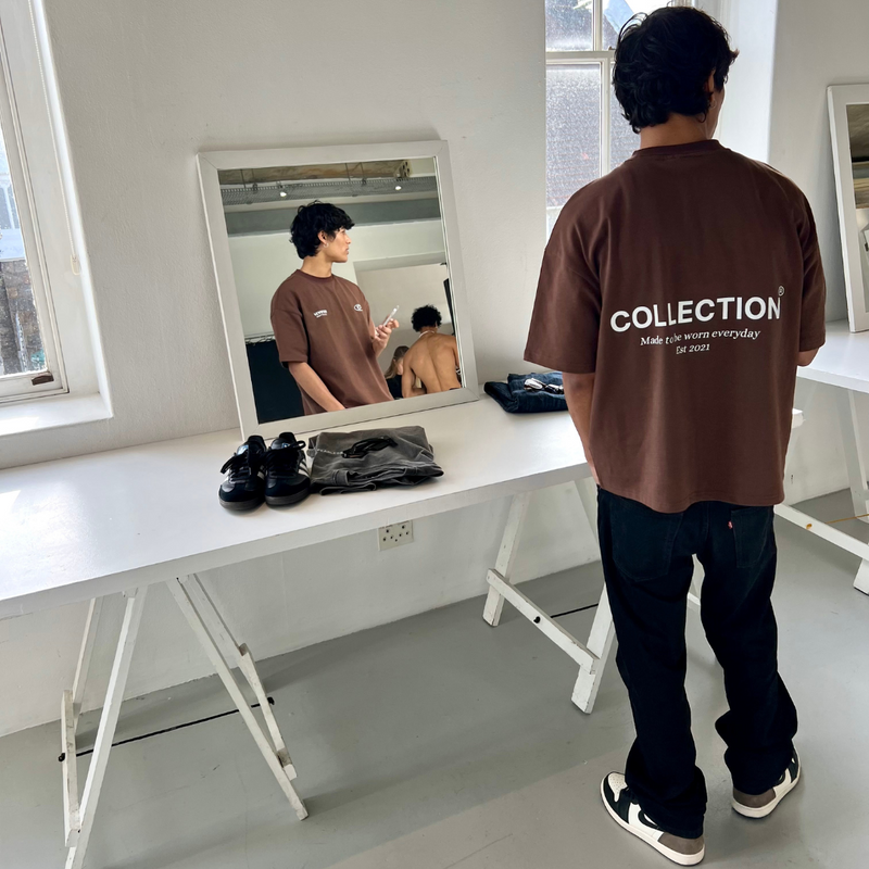 COLLECTION TEE - MOCHA